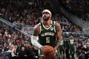 没手感就作用差！特伦特9中2&三分7中1仅得6分 正负值-23远远落后